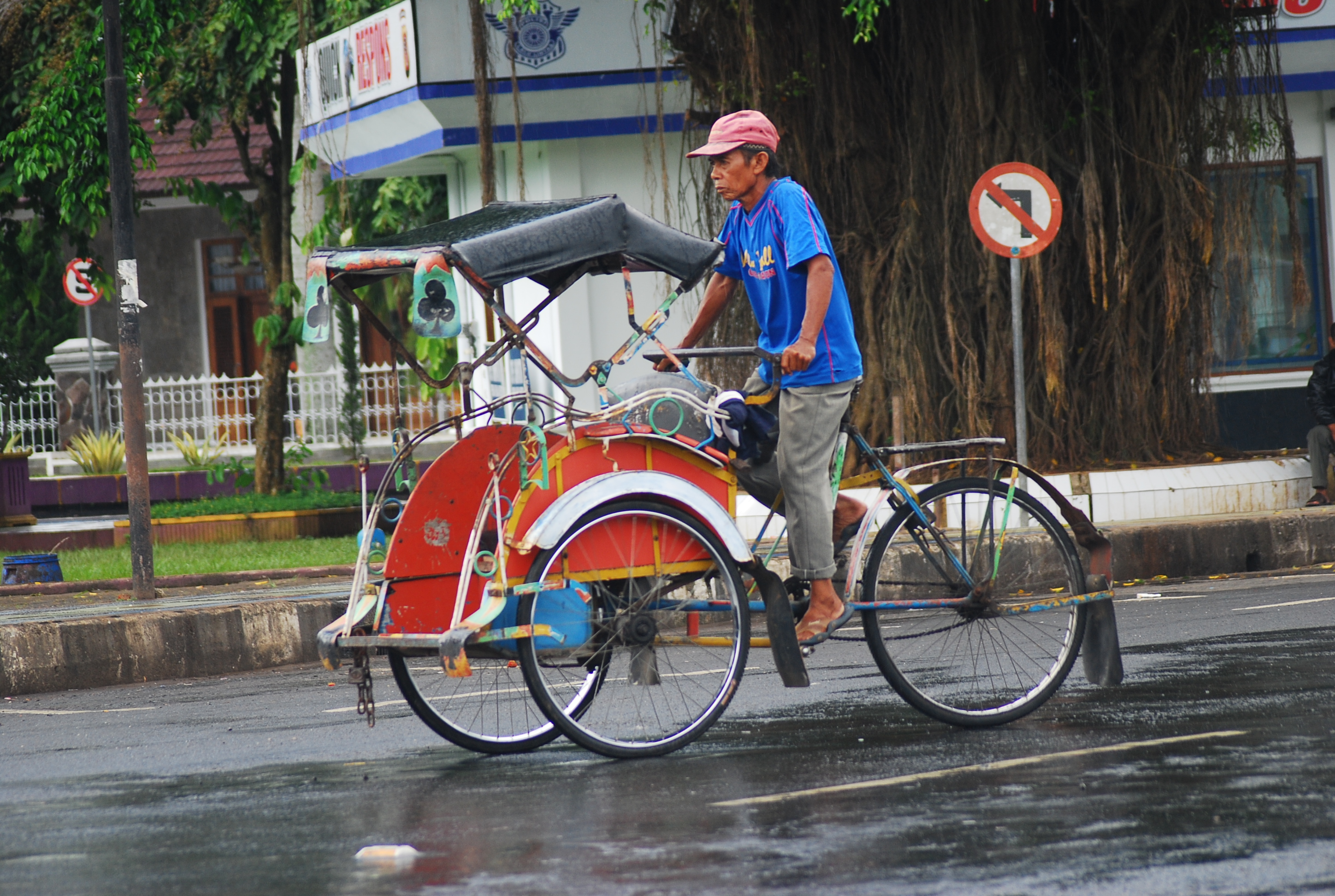 Becak Indonesia, Pedicab Amerika | Adrinalisa